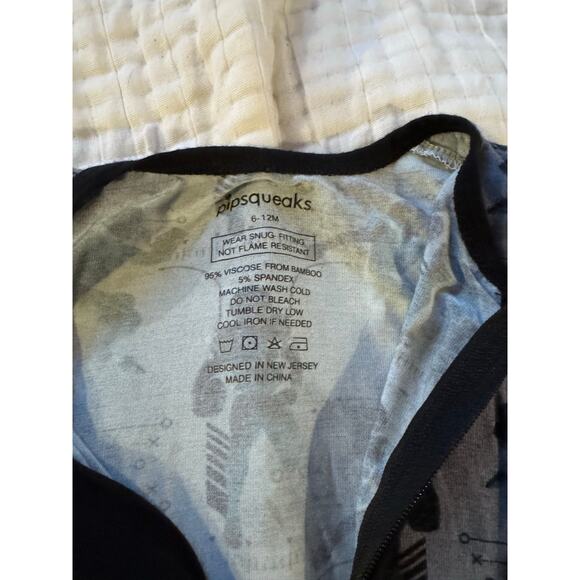 Pipsqueaks Get a Grip, Take a Hike Convertible Footie baby sz 6-12 mos - Picture 5 of 6